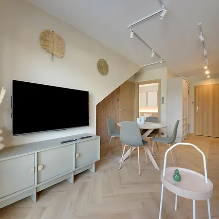 Apartment Bezowy Apartament Sun Seasons 24 W Szklarskiej Porebie Z Wanna By Noclegi Renters *