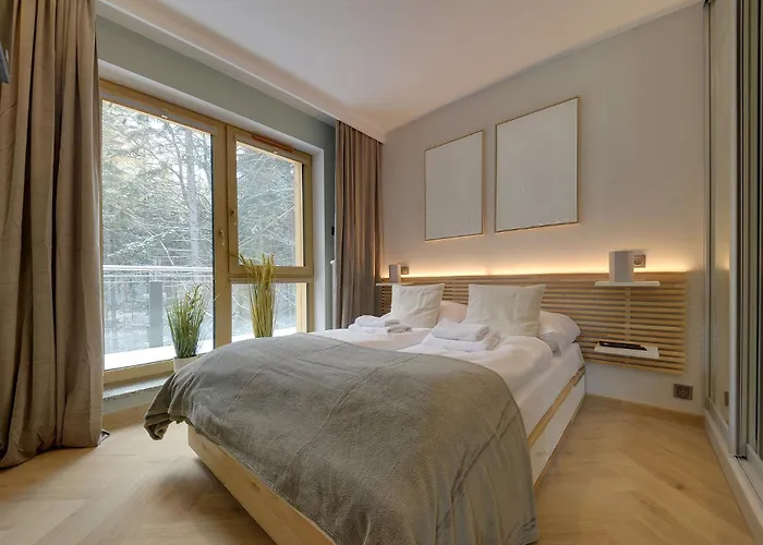 Bezowy Sun Seasons 24 W Szklarskiej Porebie Z Wanna By Renters * Schreiberhau